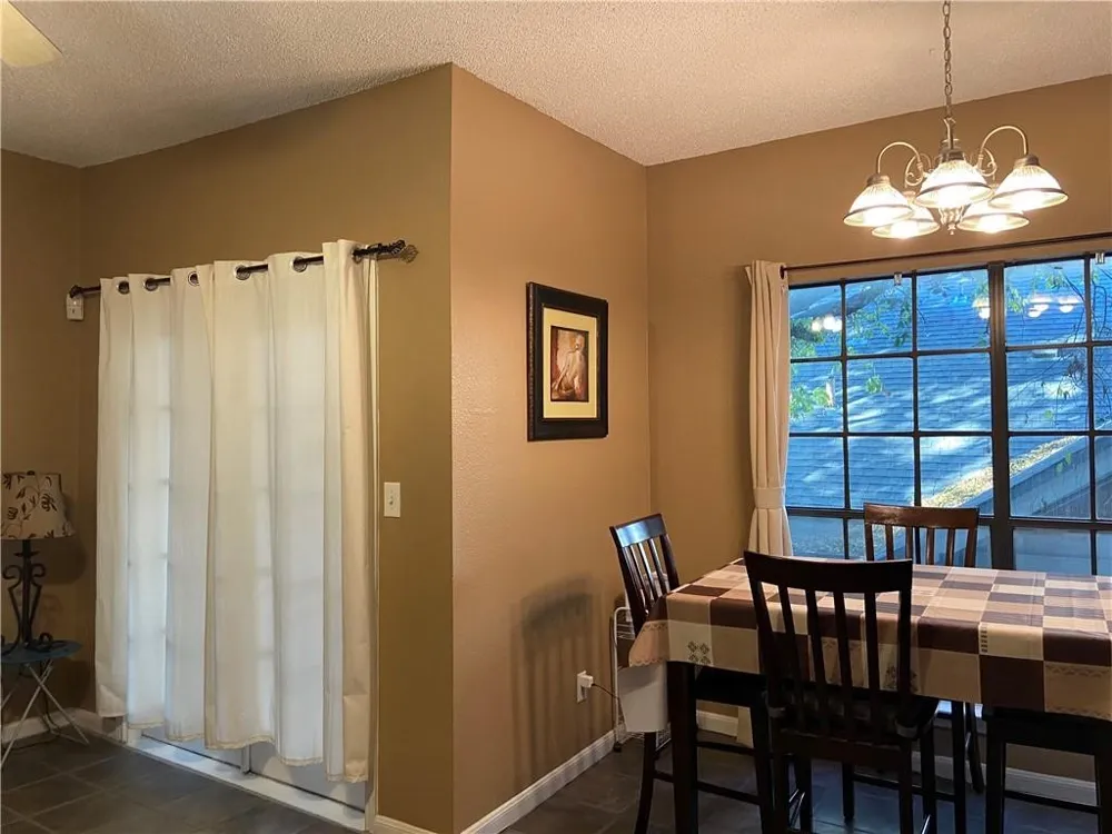 712 W 21st Street #303 Austin, TX 78705