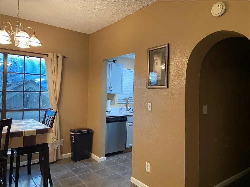 712 W 21st Street #303 Austin, TX 78705