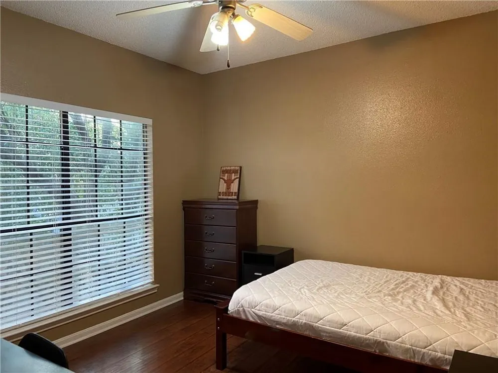 712 W 21st Street #303 Austin, TX 78705