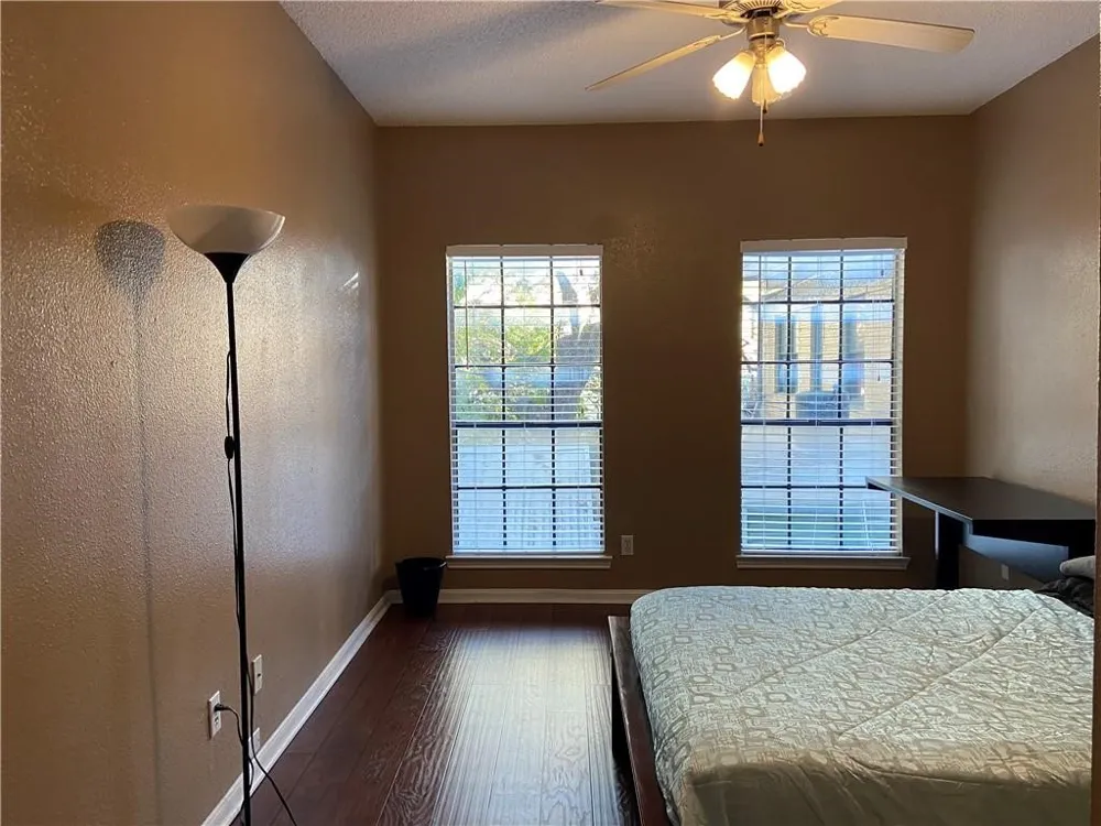 712 W 21st Street #303 Austin, TX 78705