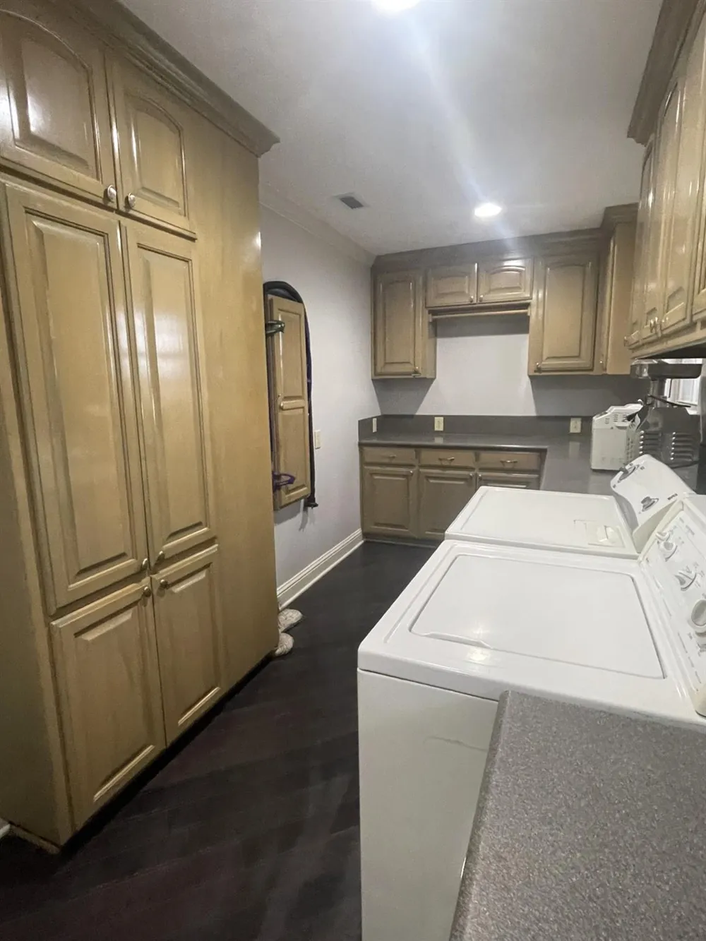 511 County Road 161 Long Branch, TX 75669