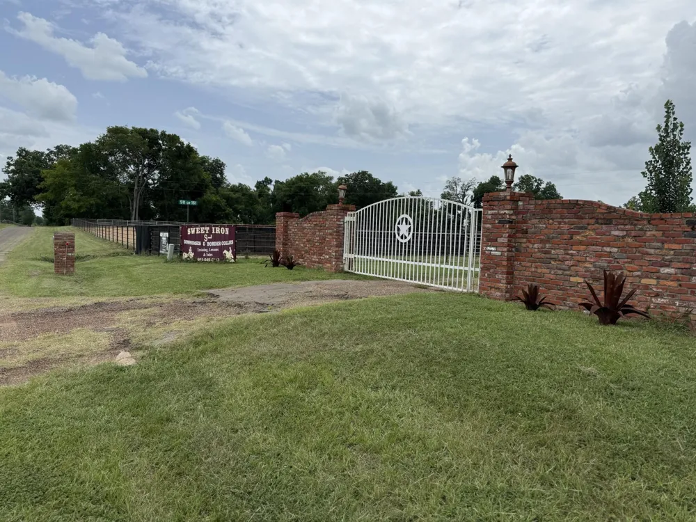 511 County Road 161 Long Branch, TX 75669