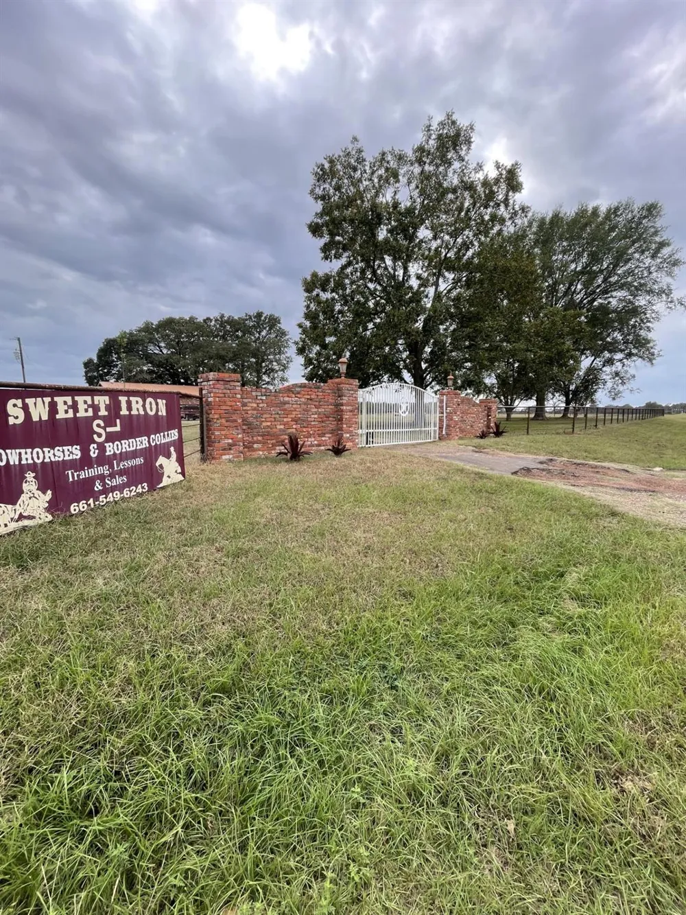 511 County Road 161 Long Branch, TX 75669