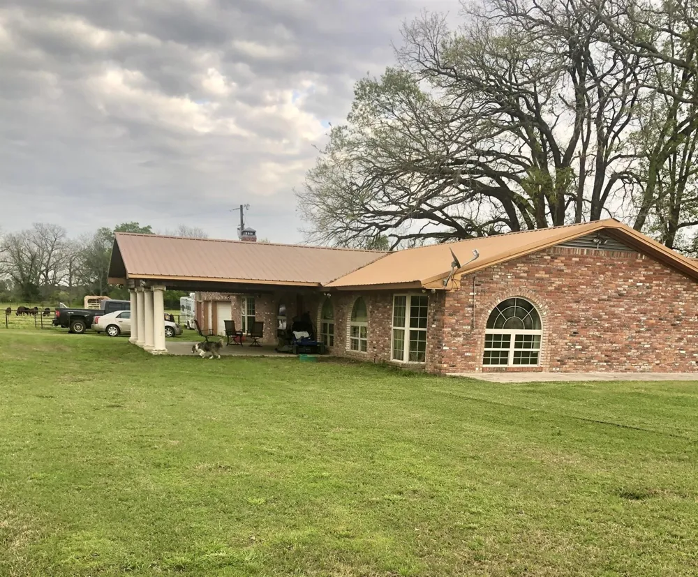 511 County Road 161 Long Branch, TX 75669