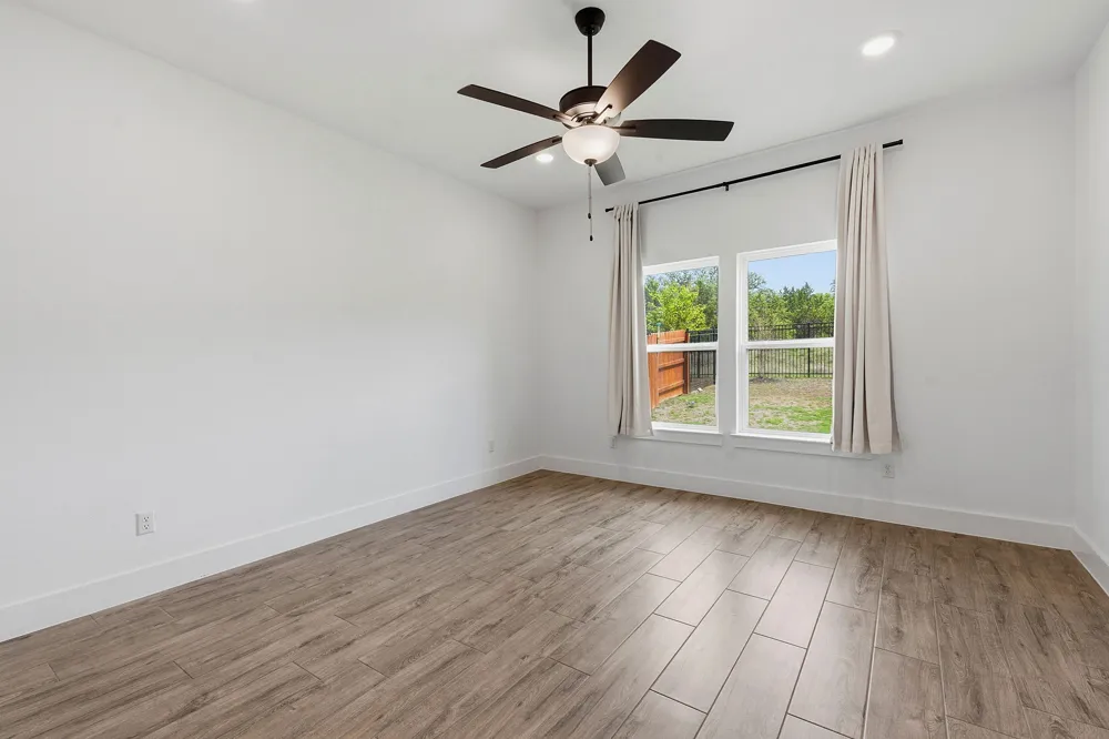 1102 Sage Thrasher Circle Dripping Springs, TX 78620