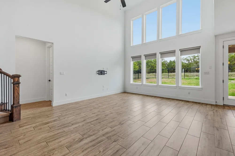 1102 Sage Thrasher Circle Dripping Springs, TX 78620
