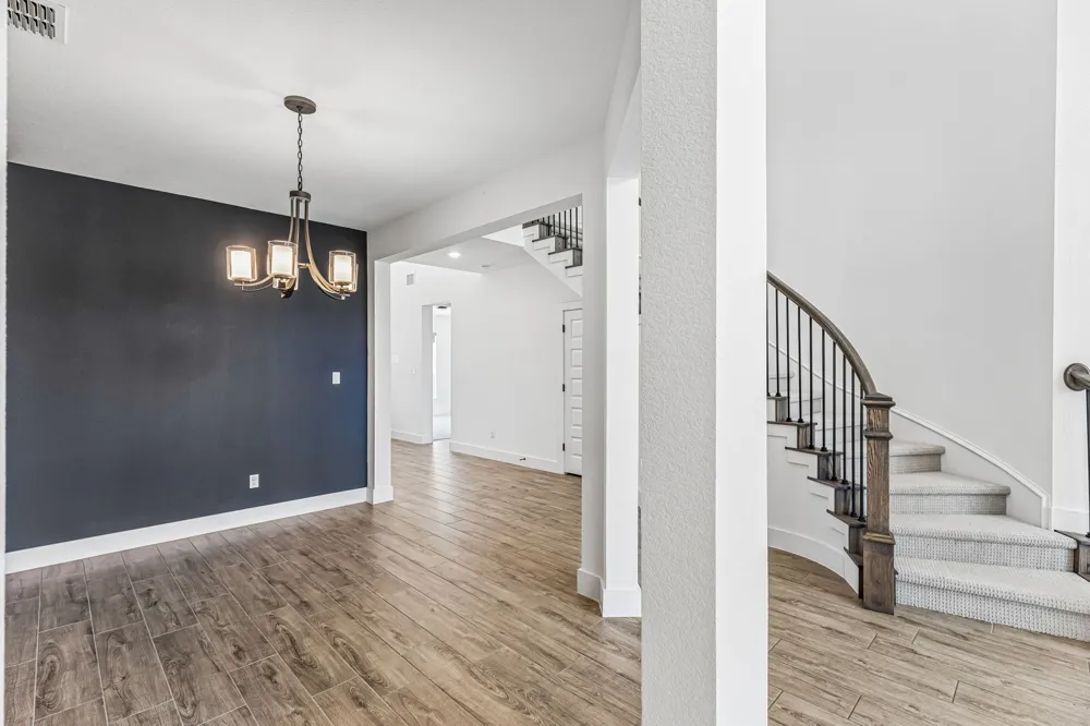 1102 Sage Thrasher Circle Dripping Springs, TX 78620