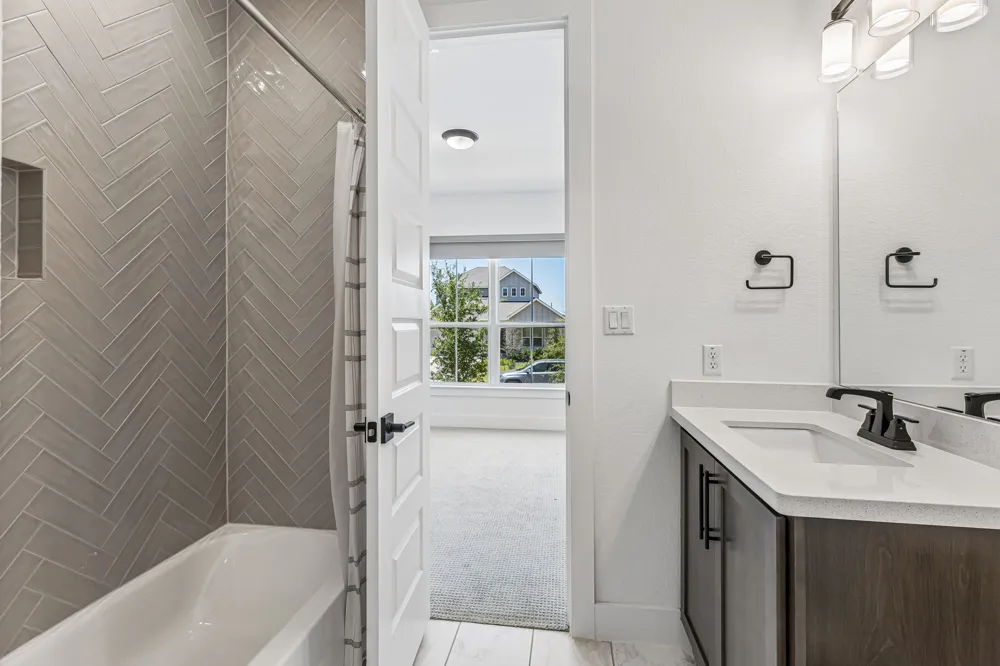 1102 Sage Thrasher Circle Dripping Springs, TX 78620