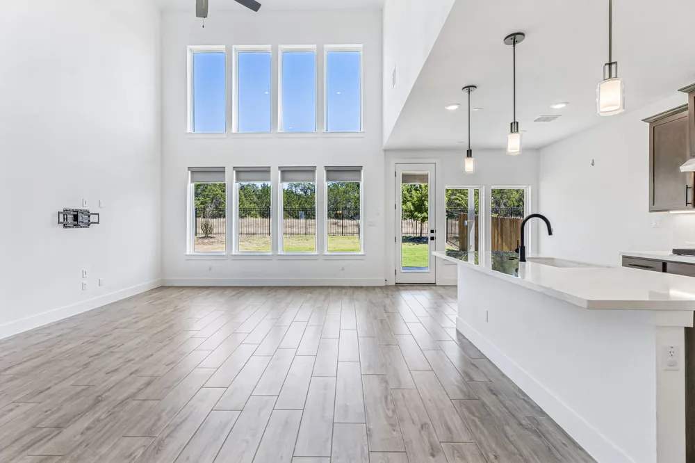 1102 Sage Thrasher Circle Dripping Springs, TX 78620