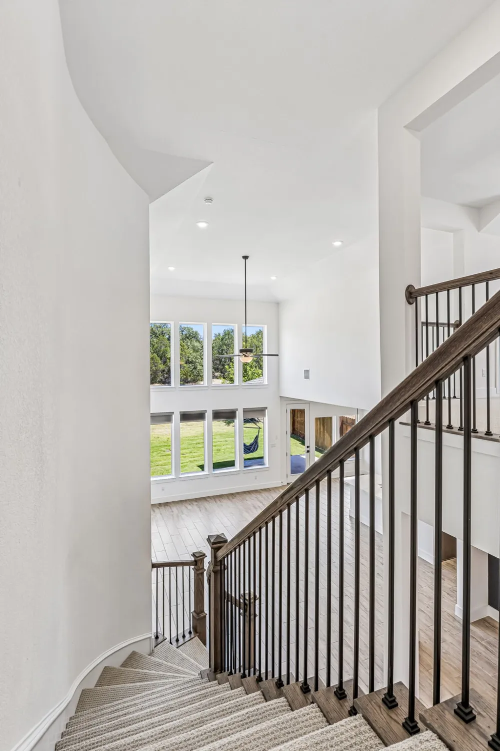 1102 Sage Thrasher Circle Dripping Springs, TX 78620