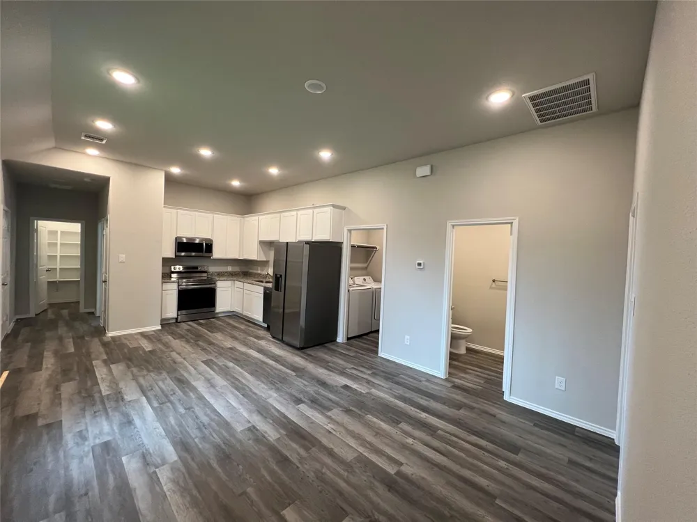11595 Persimmon Street Willis, TX 77318