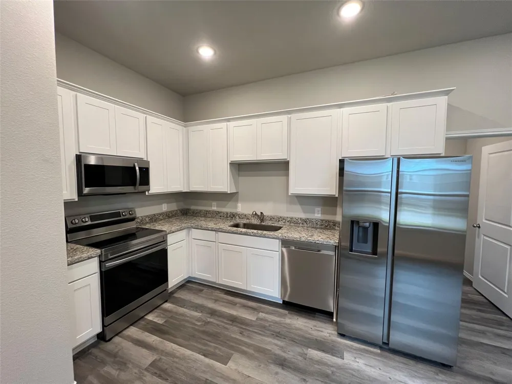 11595 Persimmon Street Willis, TX 77318