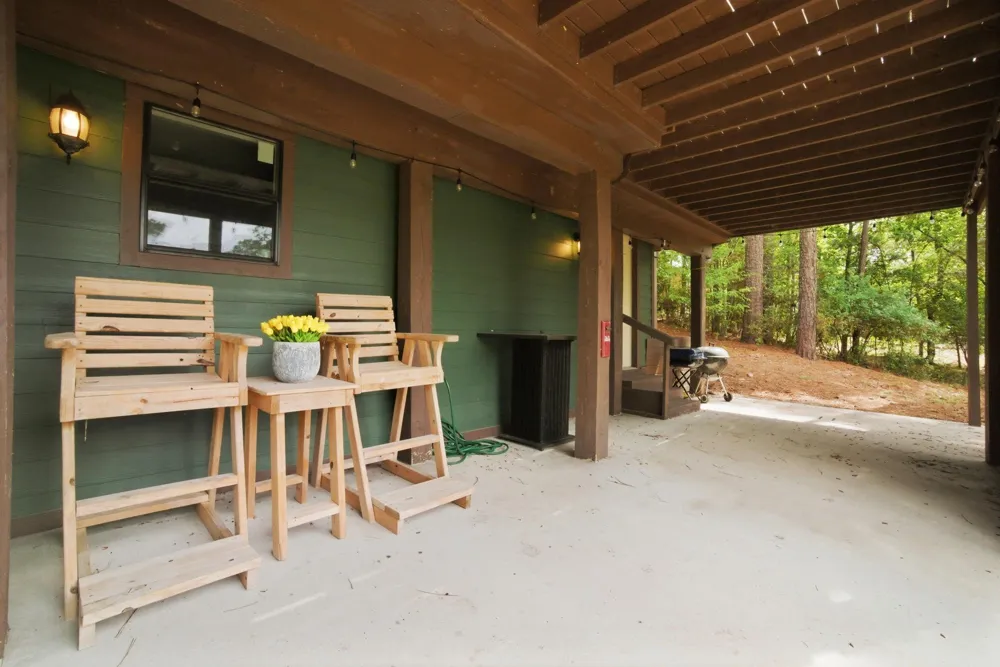 213 Lakefront Drive Onalaska, TX 77360