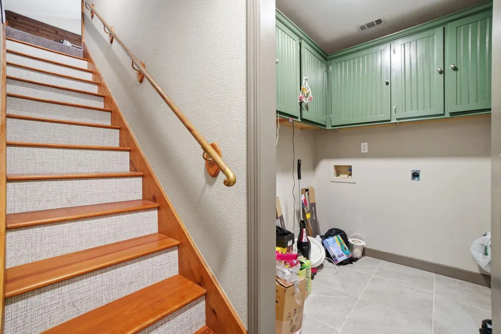 213 Lakefront Drive Onalaska, TX 77360