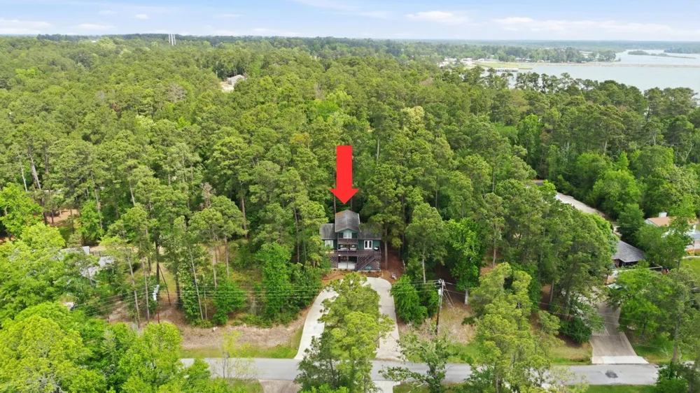 213 Lakefront Drive Onalaska, TX 77360