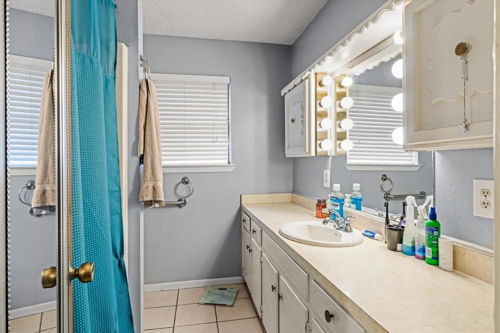 721 Water Crest Circle Canton, TX 75103
