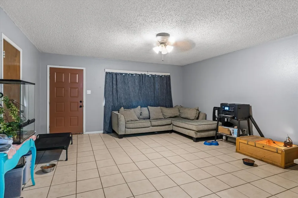 721 Water Crest Circle Canton, TX 75103