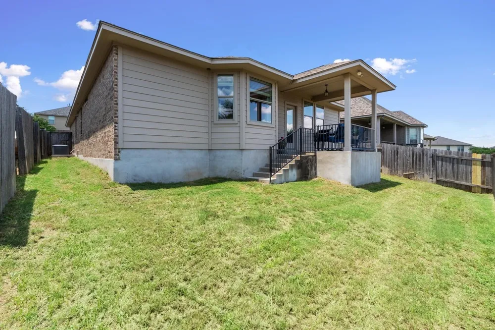 2204 Granite Hill Drive Leander, TX 78641