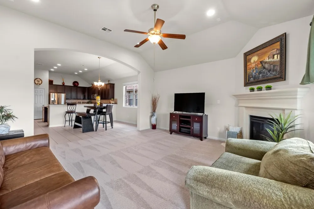 2204 Granite Hill Drive Leander, TX 78641