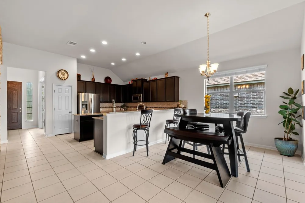 2204 Granite Hill Drive Leander, TX 78641