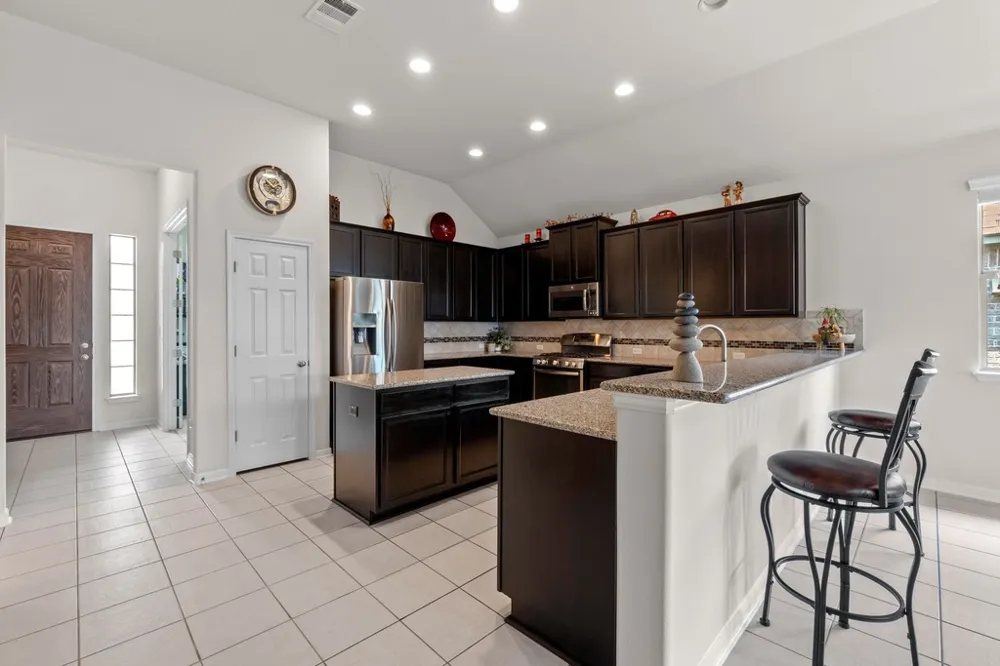 2204 Granite Hill Drive Leander, TX 78641
