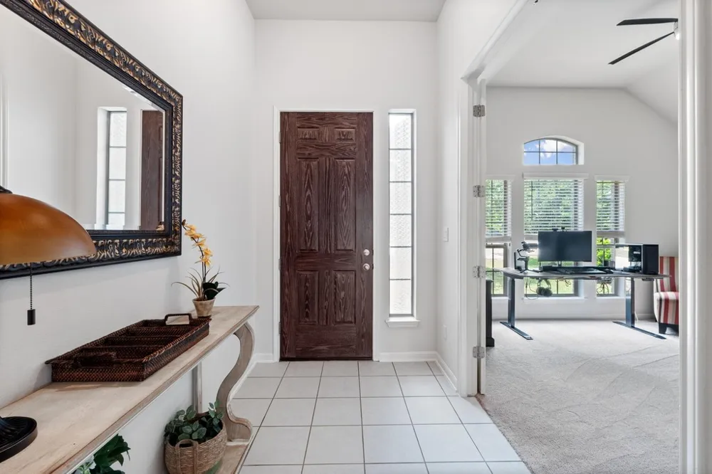 2204 Granite Hill Drive Leander, TX 78641
