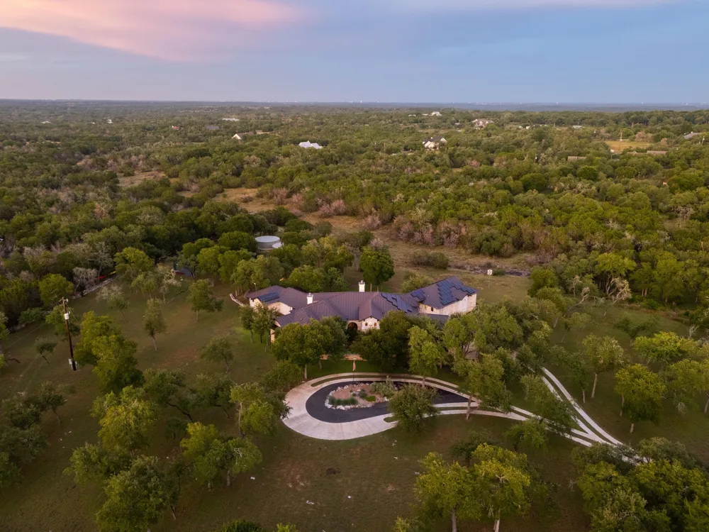 401 TRAIL RIDGE ROAD Wimberley, TX 78676