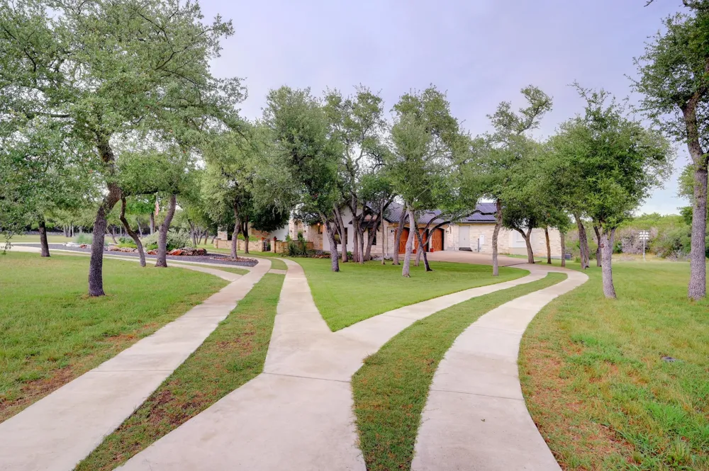 401 TRAIL RIDGE ROAD Wimberley, TX 78676