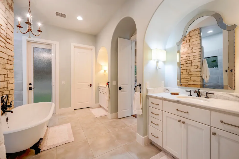 401 TRAIL RIDGE ROAD Wimberley, TX 78676