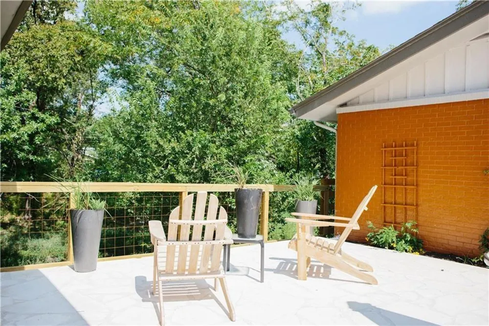 1302 E 52nd Street #101 Austin, TX 78723