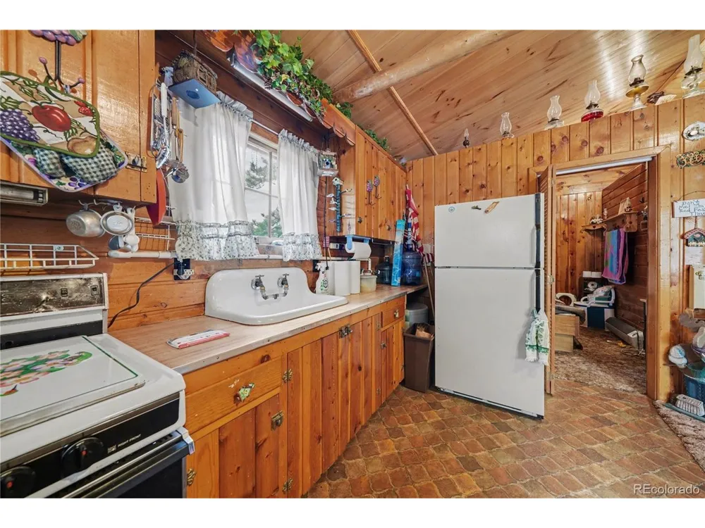 86 Blue Jay Lane Red Feather Lakes, CO 80545
