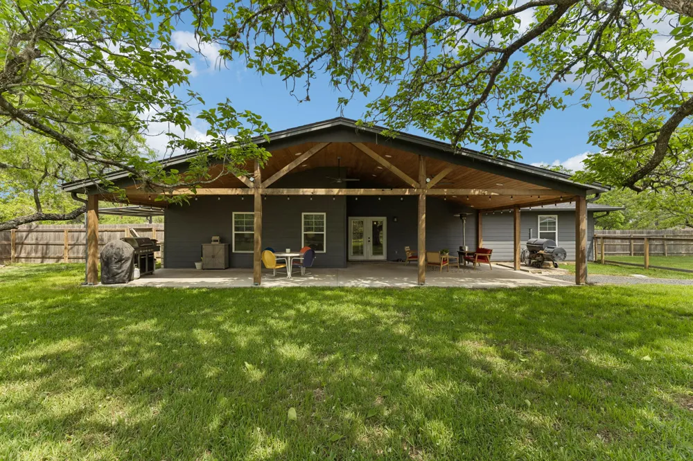 12747 Burson Drive Manchaca, TX 78652