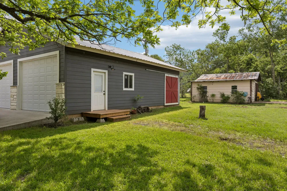 12747 Burson Drive Manchaca, TX 78652