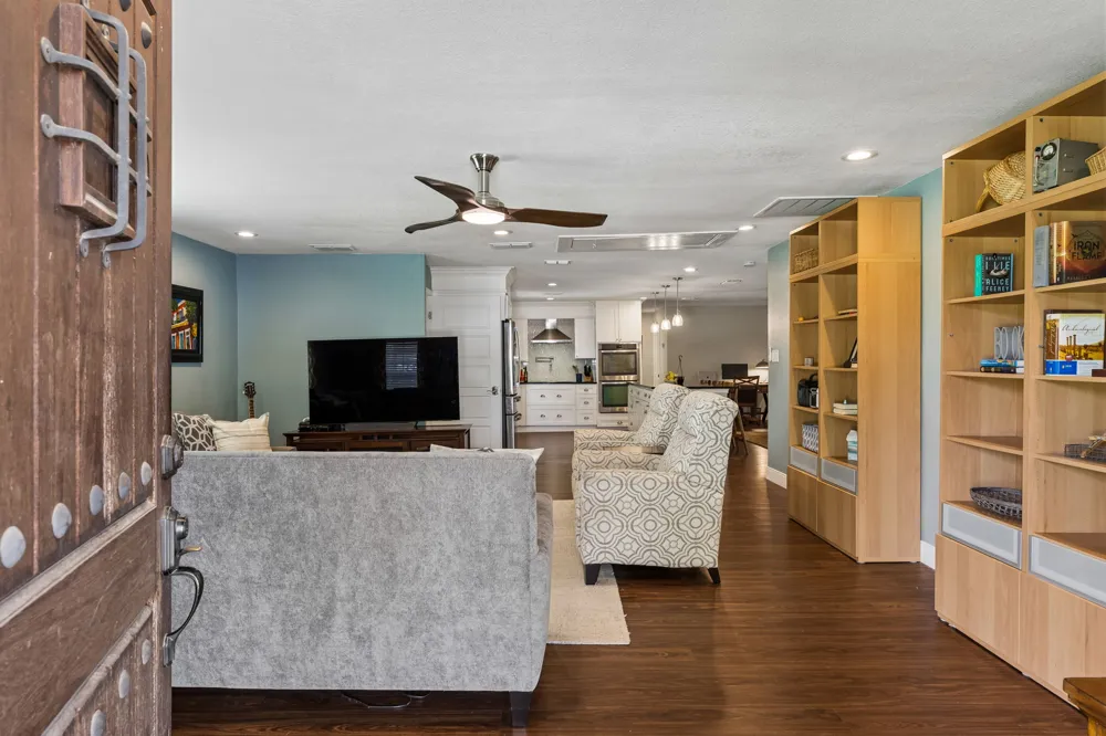 12747 Burson Drive Manchaca, TX 78652