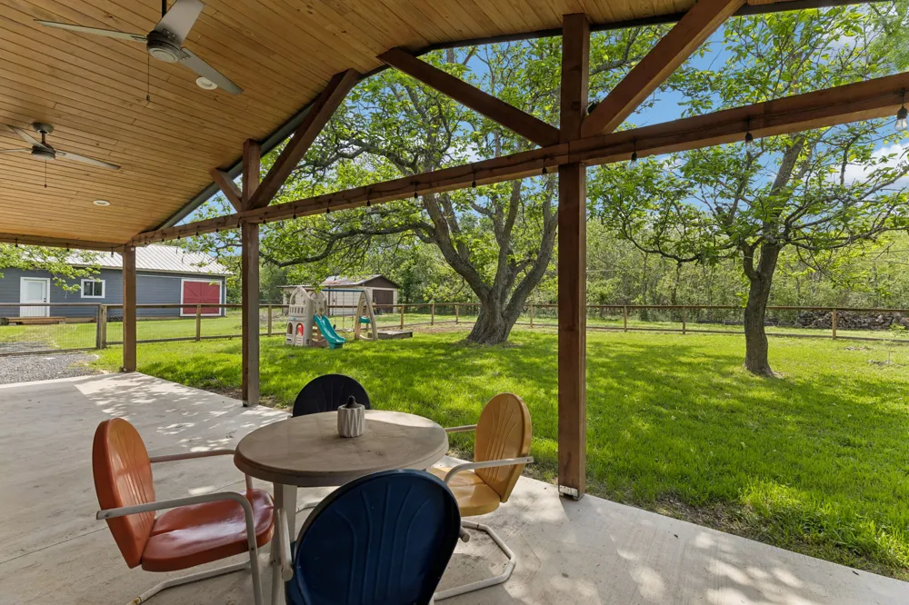 12747 Burson Drive Manchaca, TX 78652