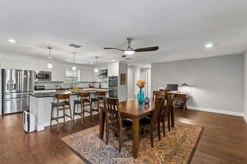 12747 Burson Drive Manchaca, TX 78652
