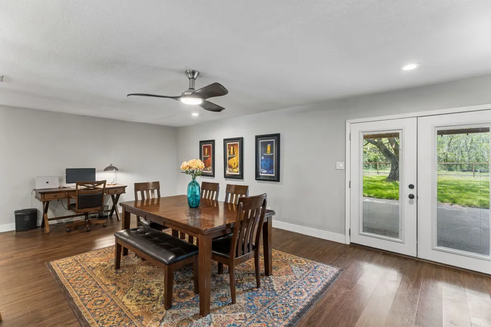 12747 Burson Drive Manchaca, TX 78652