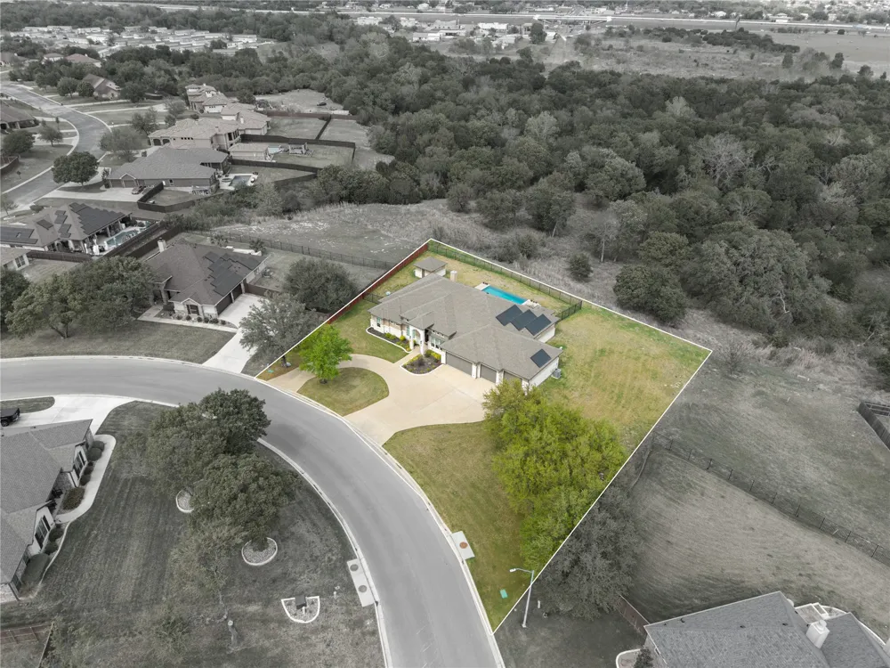 4013 Turning Leaf Drive Nolanville, TX 76559