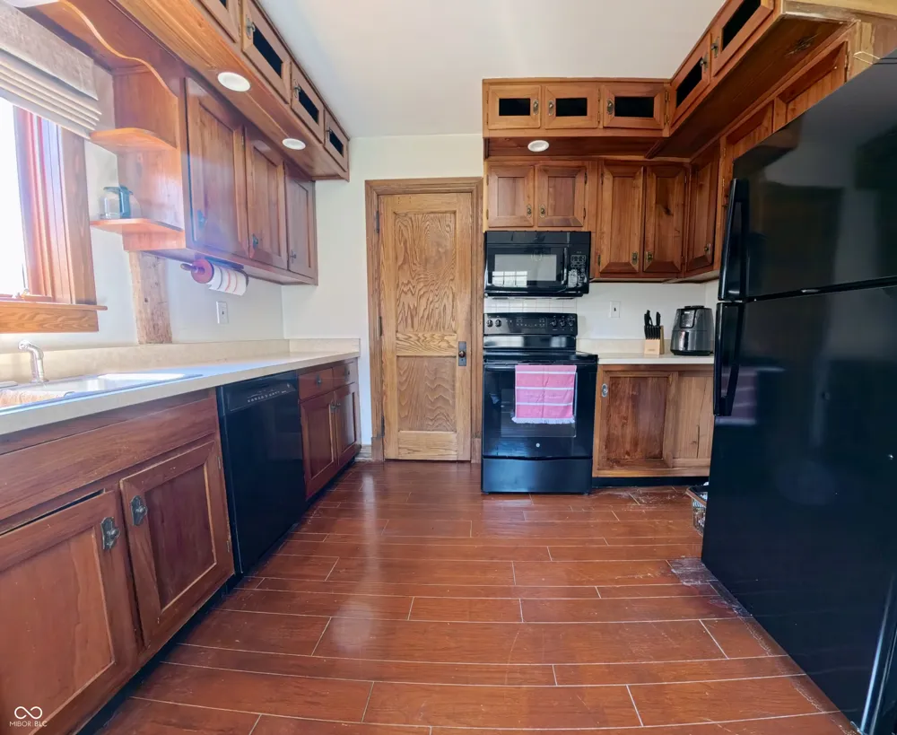 483 E North Street Morristown, IN 46161