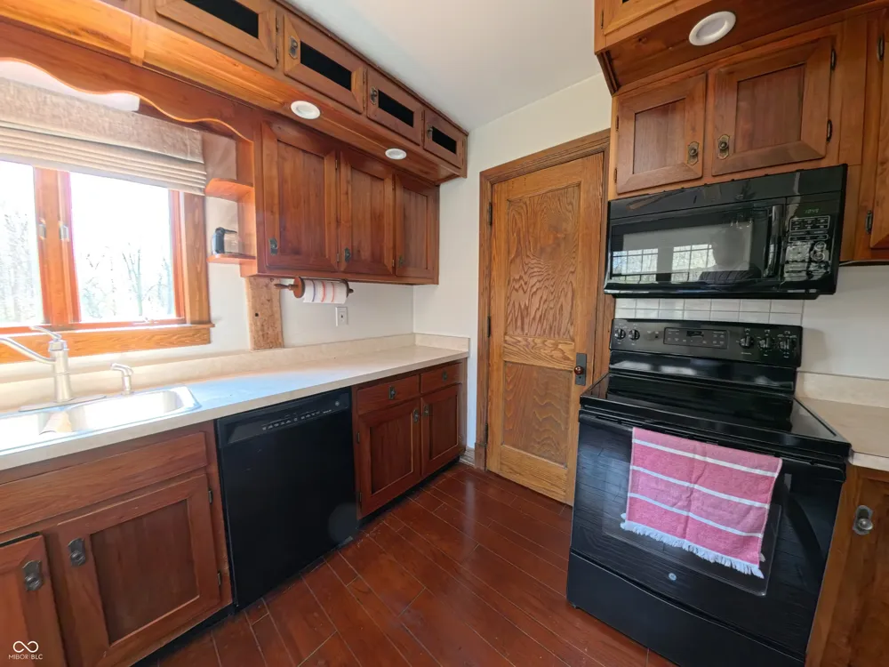 483 E North Street Morristown, IN 46161