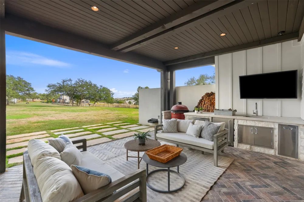 16908 Whispering Breeze Austin, TX 78738