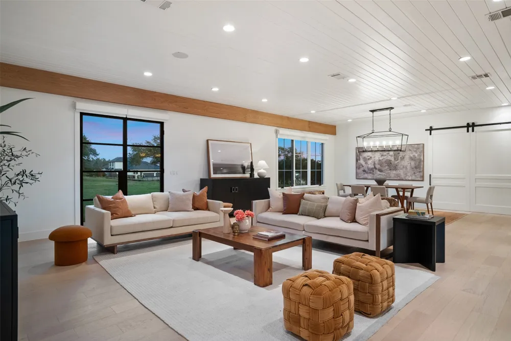16908 Whispering Breeze Austin, TX 78738