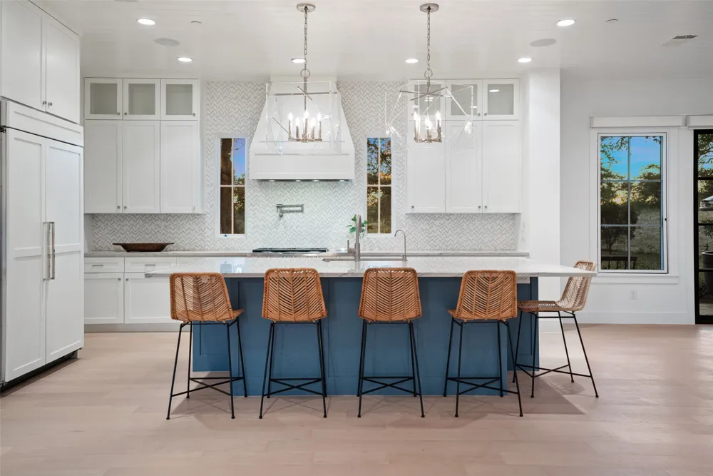 16908 Whispering Breeze Austin, TX 78738