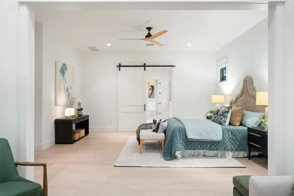 16908 Whispering Breeze Austin, TX 78738
