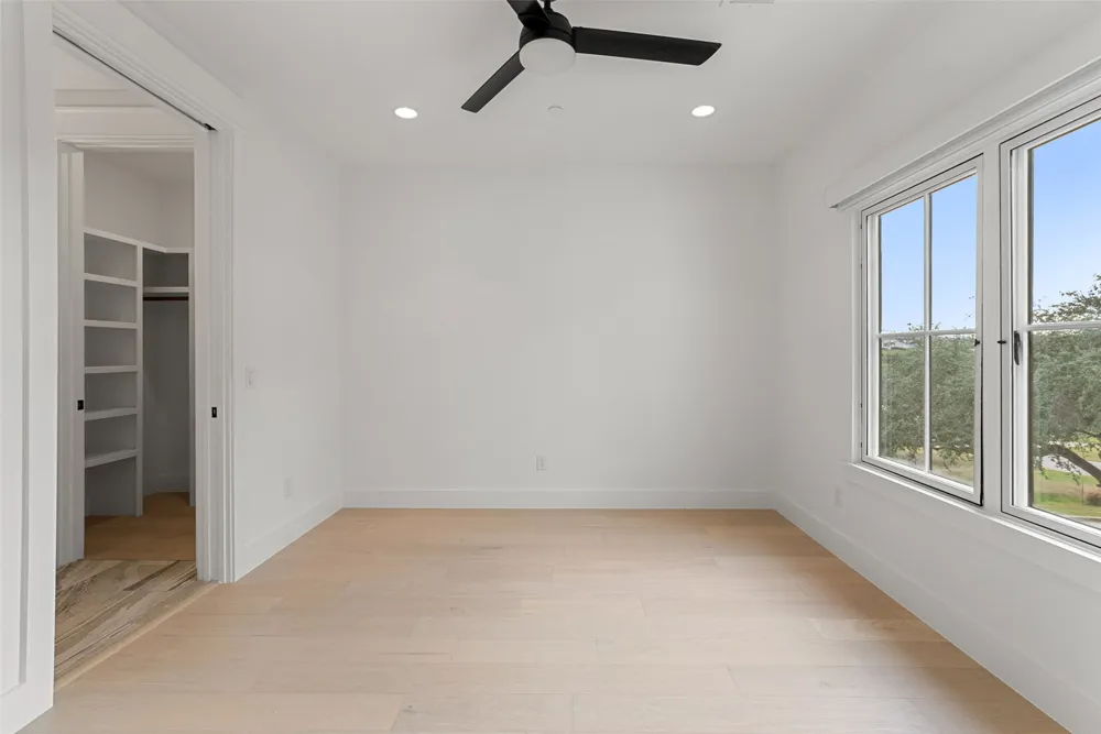 16908 Whispering Breeze Austin, TX 78738