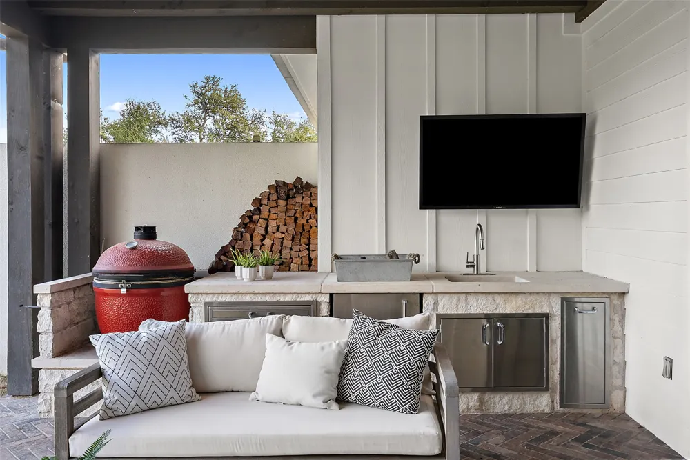 16908 Whispering Breeze Austin, TX 78738
