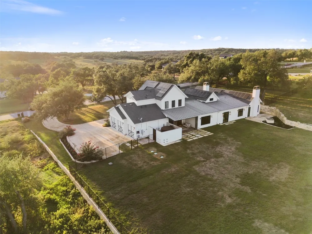 16908 Whispering Breeze Austin, TX 78738