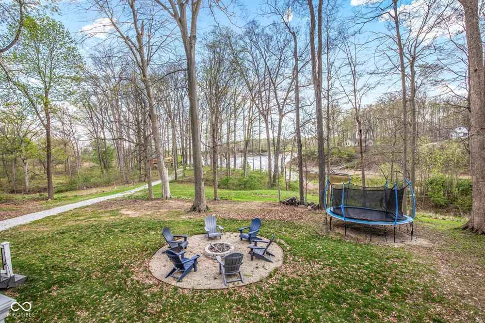 8446 E Parkview Drive Rockville, IN 47872