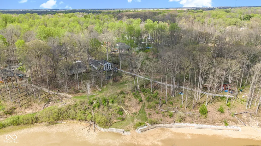 8446 E Parkview Drive Rockville, IN 47872