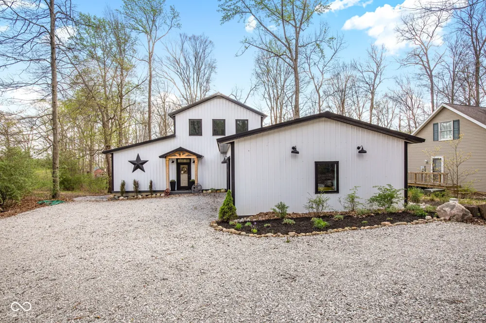 8446 E Parkview Drive Rockville, IN 47872